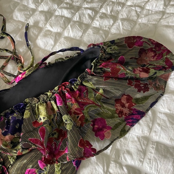 Parker Cara Velvet  Ruffle V-Neck Blouse - Picture 6 of 11